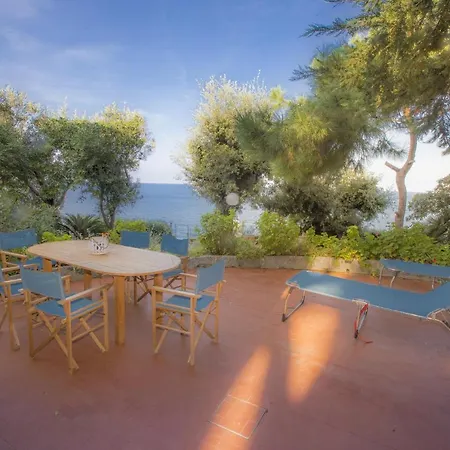 Villa Capo Bianco *